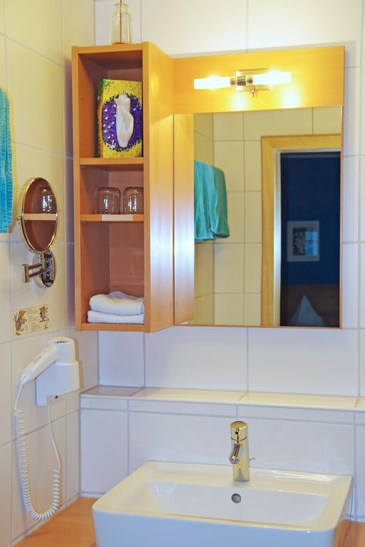 Hotel Loewenhof à Krumbach Chambre photo