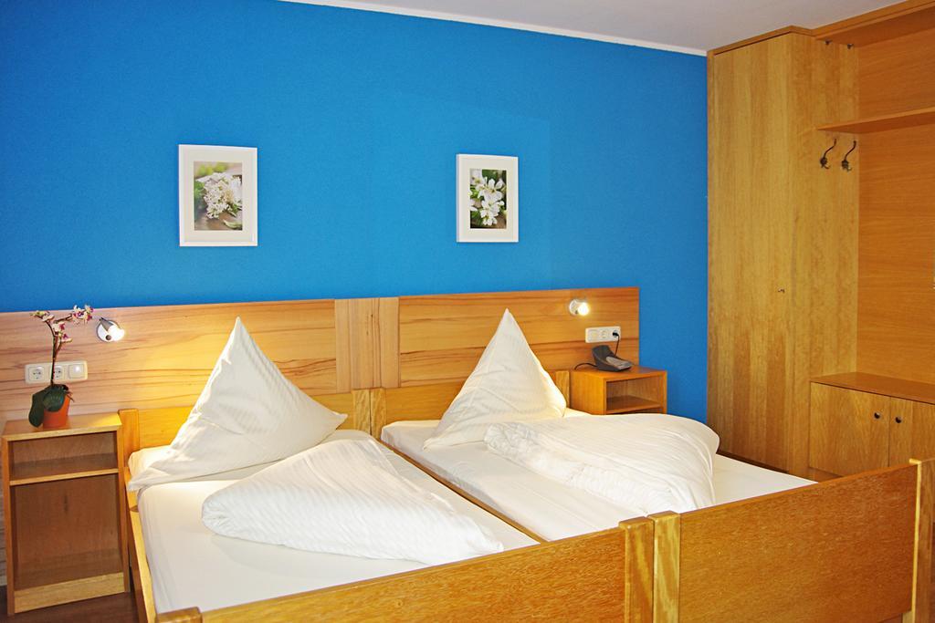 Hotel Loewenhof à Krumbach Chambre photo